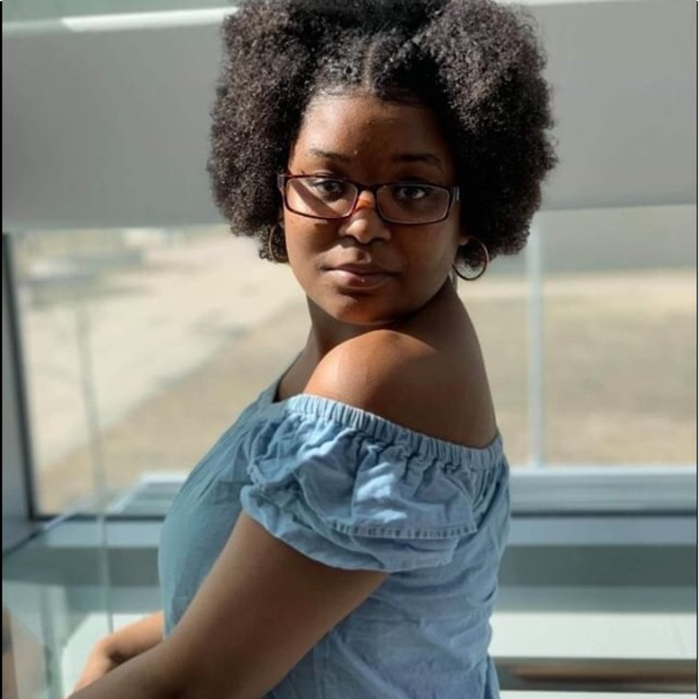 Meet your Posher, Neferiti